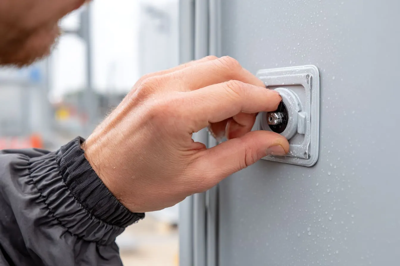 Why Most Outdoor Enclosure Leaks (1)
